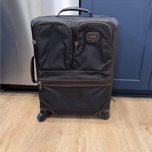 Tumi Alpha Bravo 4 Wheeled Carry-On Kirtland Expandable
